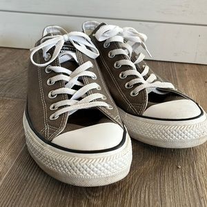 Men’s size 12 gray Converse Chucks